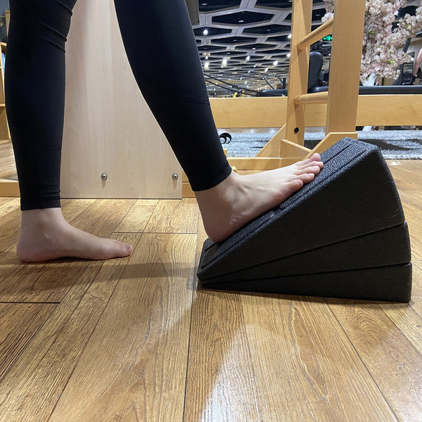 Yoga Wedge Stretch Slant Boards Adjustable Tilt Slanting Board Yoga Block Improve Lower Leg Strength for Exercise Gym Fitness